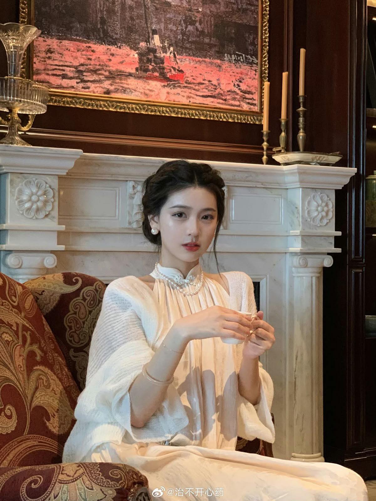 Cứ Để Viên Đạn Bay Thêm Một Lúc